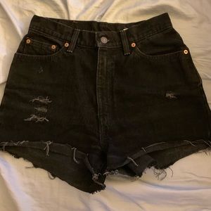 Vintage Levi’s High Rise Shorts